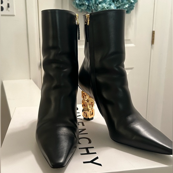 Givenchy Black and Gold G Cube Ankle Boots Size 40 - Picture 15 of 16